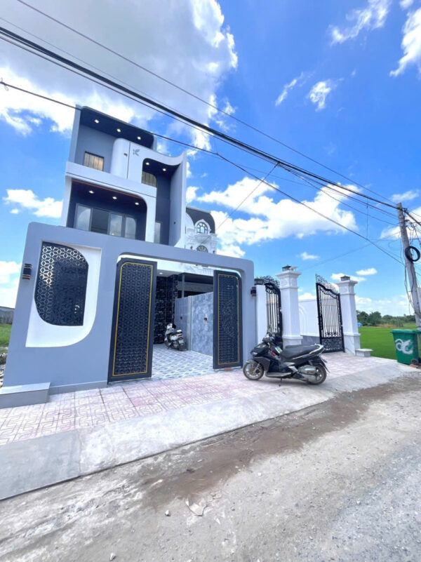 Nhà 4 Tỷ 2 rộng 250m2
